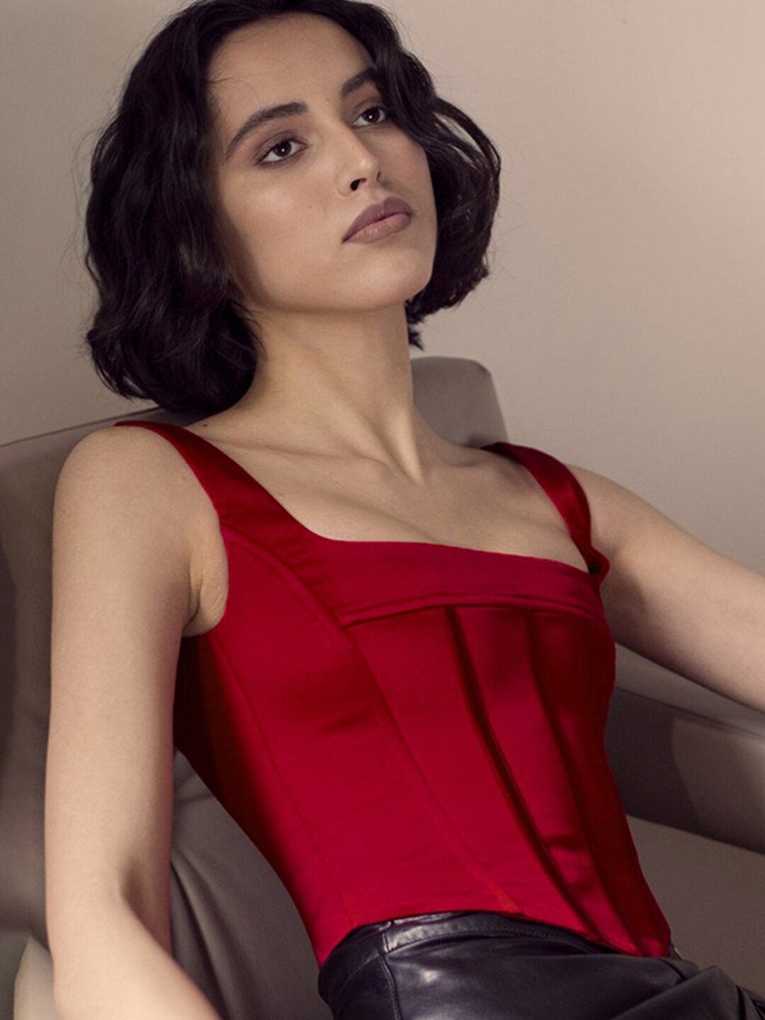 

StyleCast Red Square Neck Fitted Crop Top