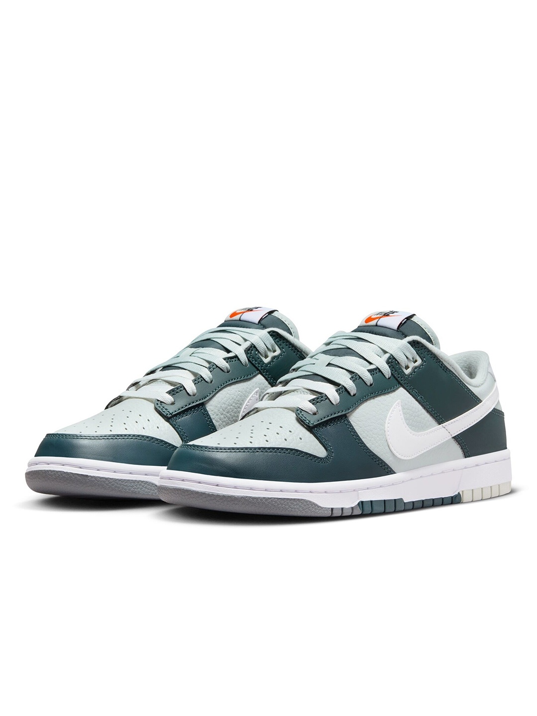 

Nike Men Dunk Low Retro Premium Leather Basketball Sports Shoes, Green