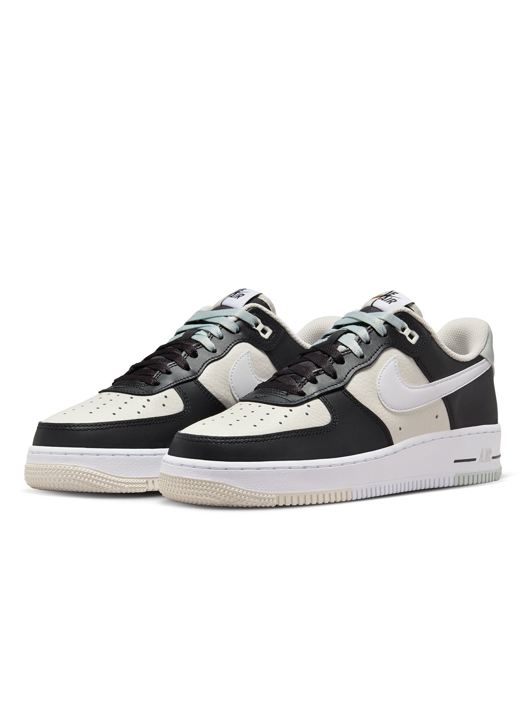 

Nike Men Air Force 1 '07 LV8 Sneakers, White