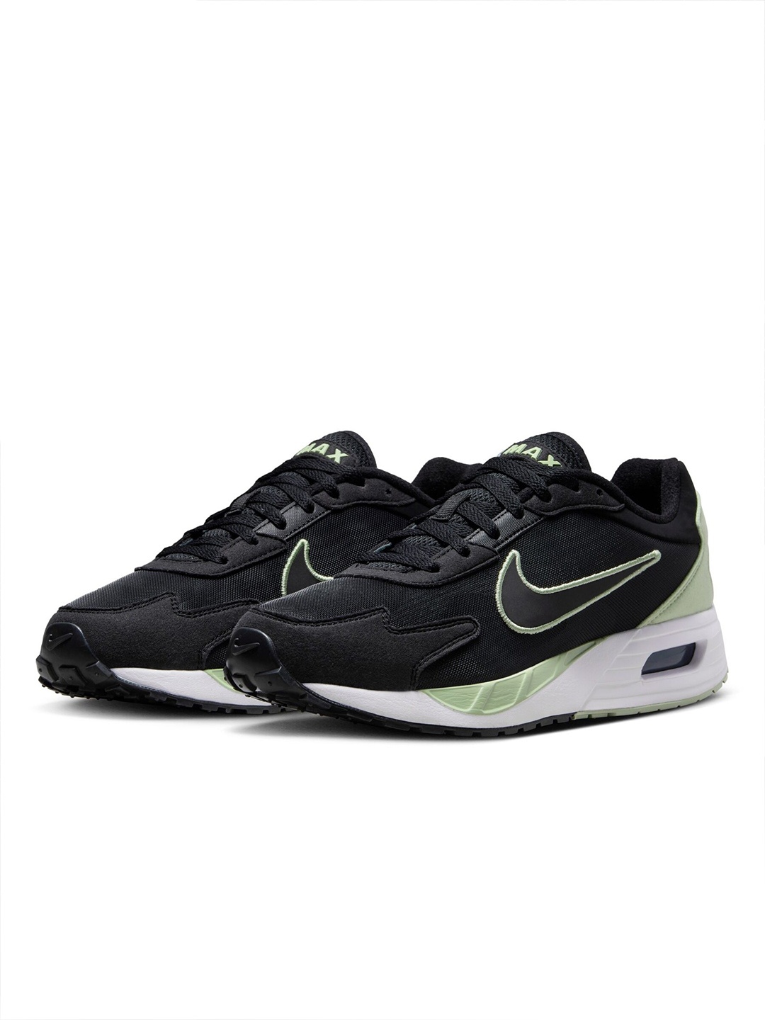 

Nike Men Air Max Solo Sports Shoes, Black