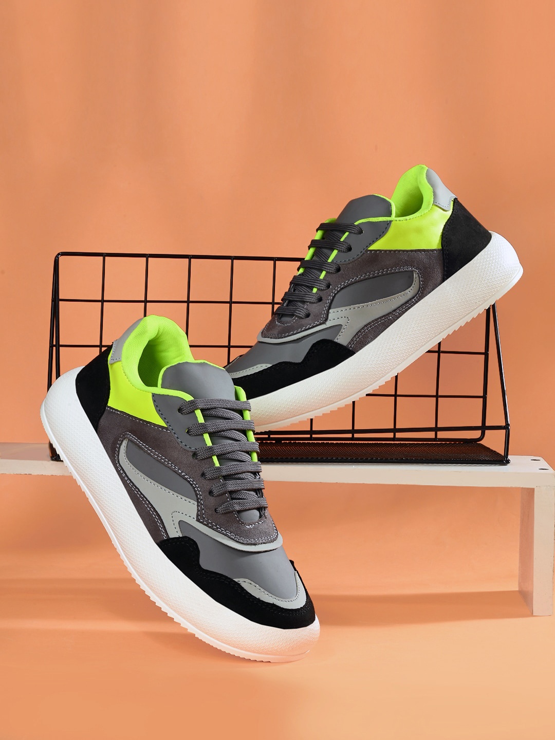 

The Roadster Lifestyle Co. Lightweight Casual Sneakers, Grey