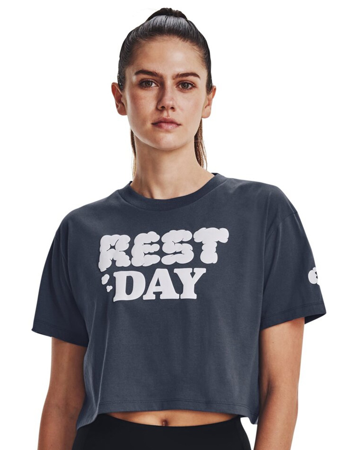 

UNDER ARMOUR REST DAY Typography Printed Crop Short Sleeeves T-Shirt, Grey