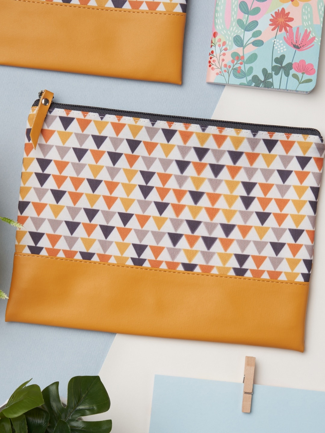 

Doodle Digital Printed Vegan Leather Travel Pouch, White