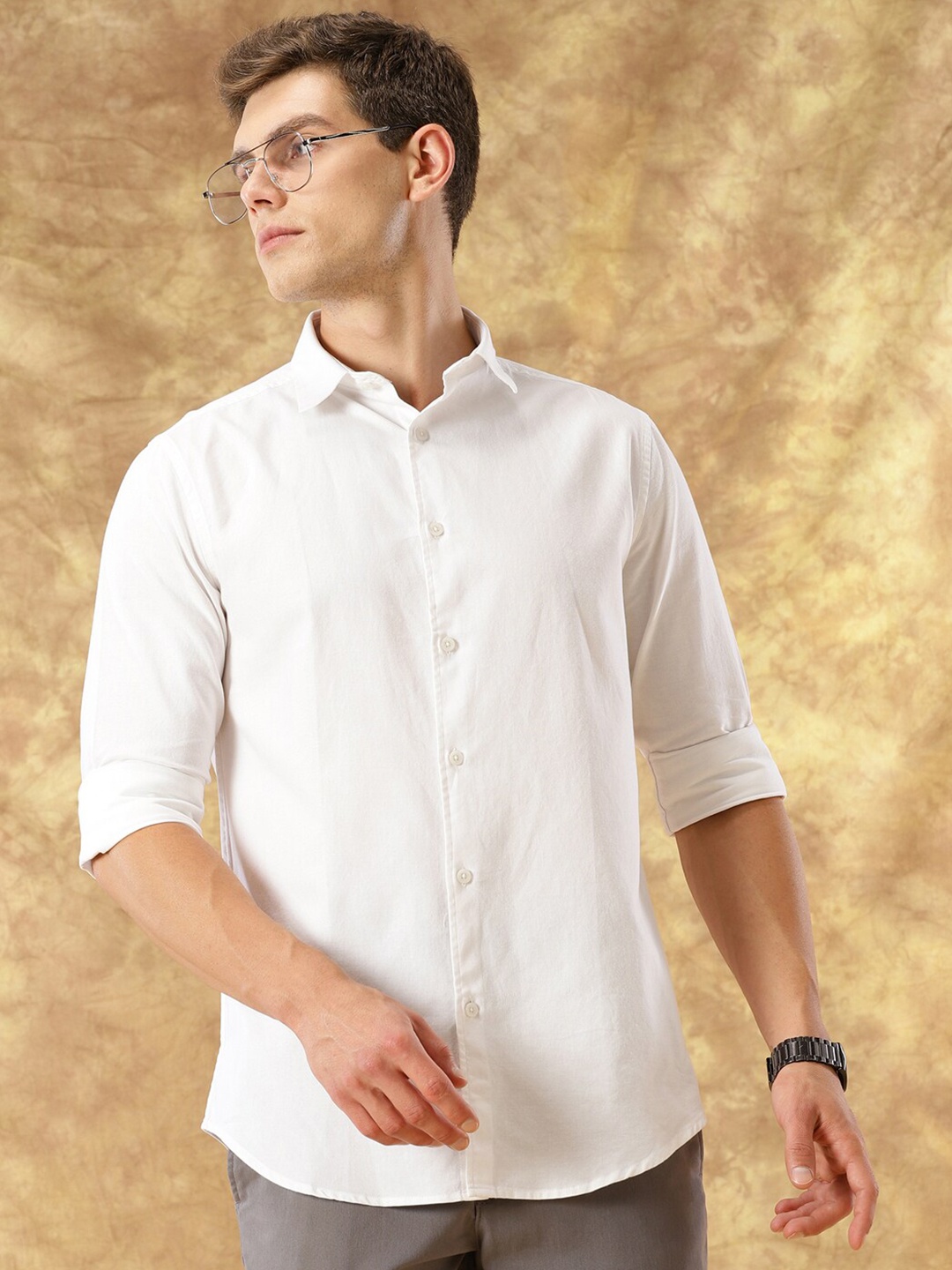 

INVICTUS Original Slim Fit Spread Collar Cotton Casual Shirt, White