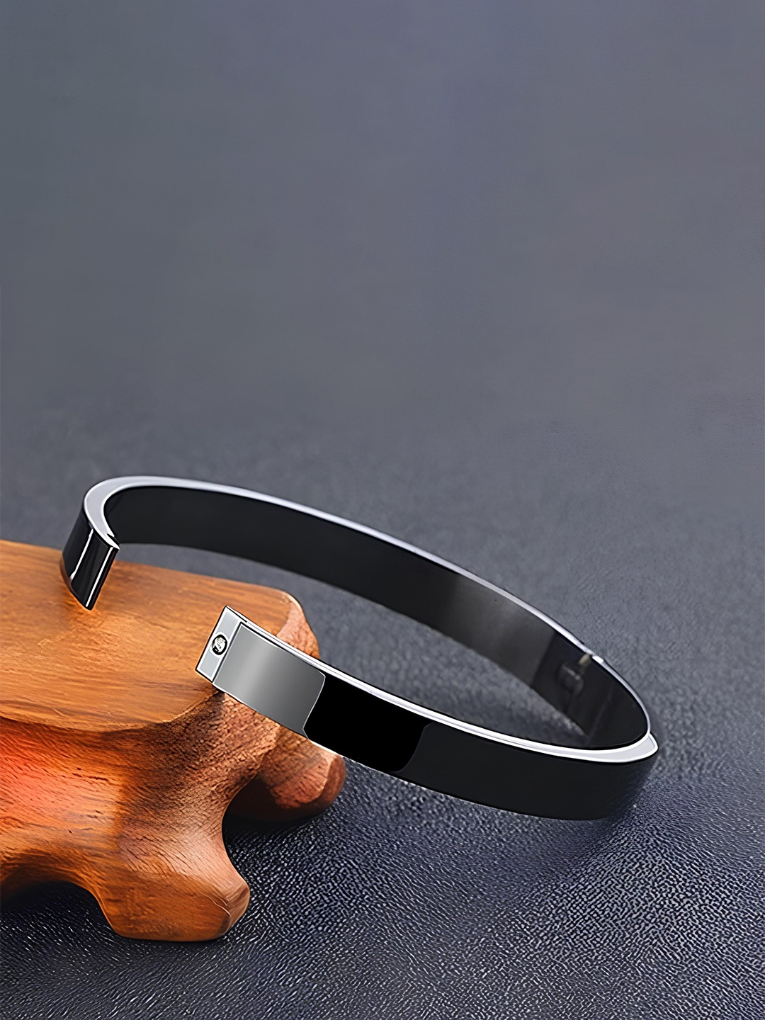 

KARISHMA KREATIONS Unisex Stainless Steel Kada Bracelet, Black