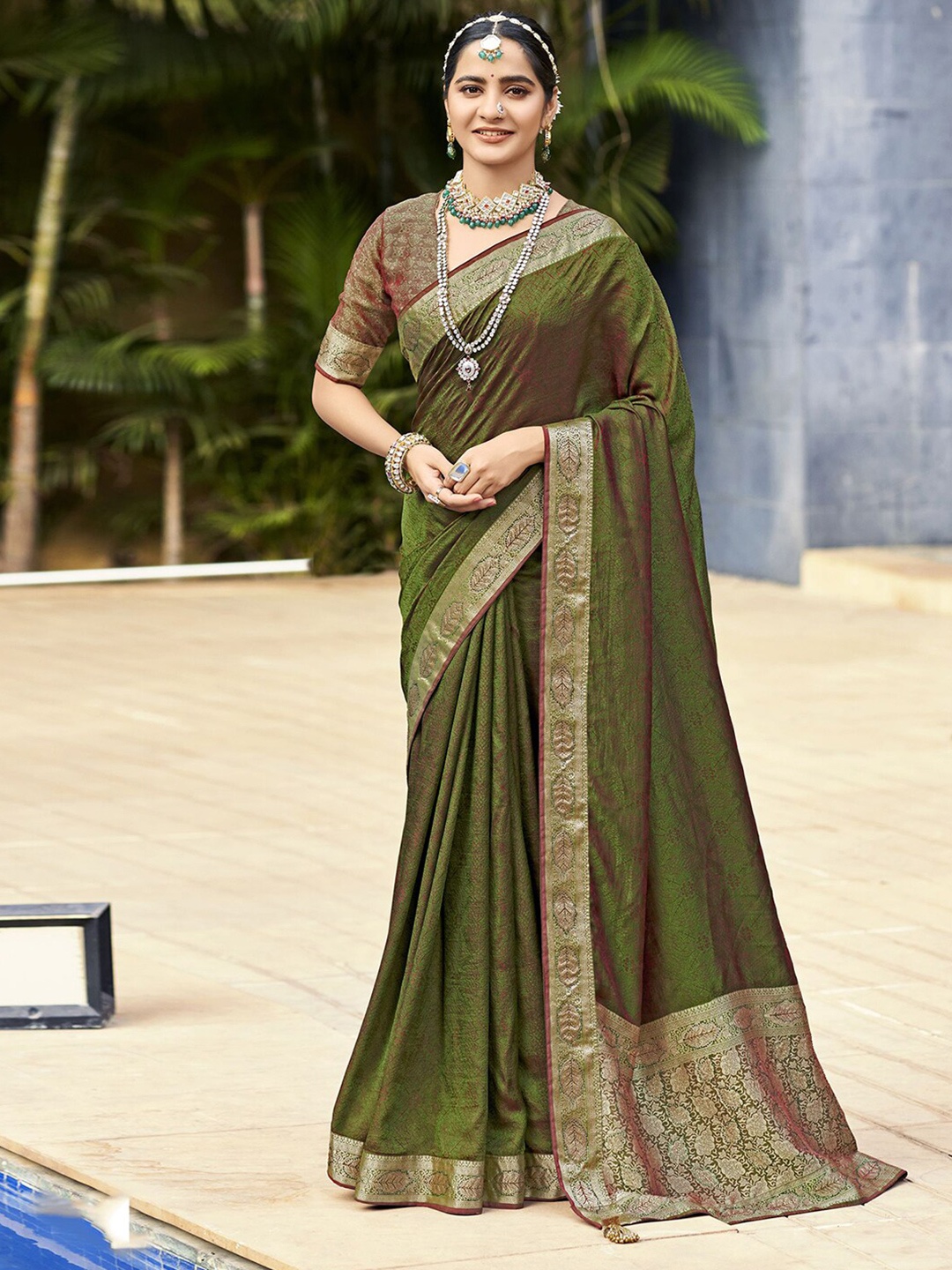 

Mitera Green & Maroon Ethnic Motifs Woven Design Zari Jacquard Saree