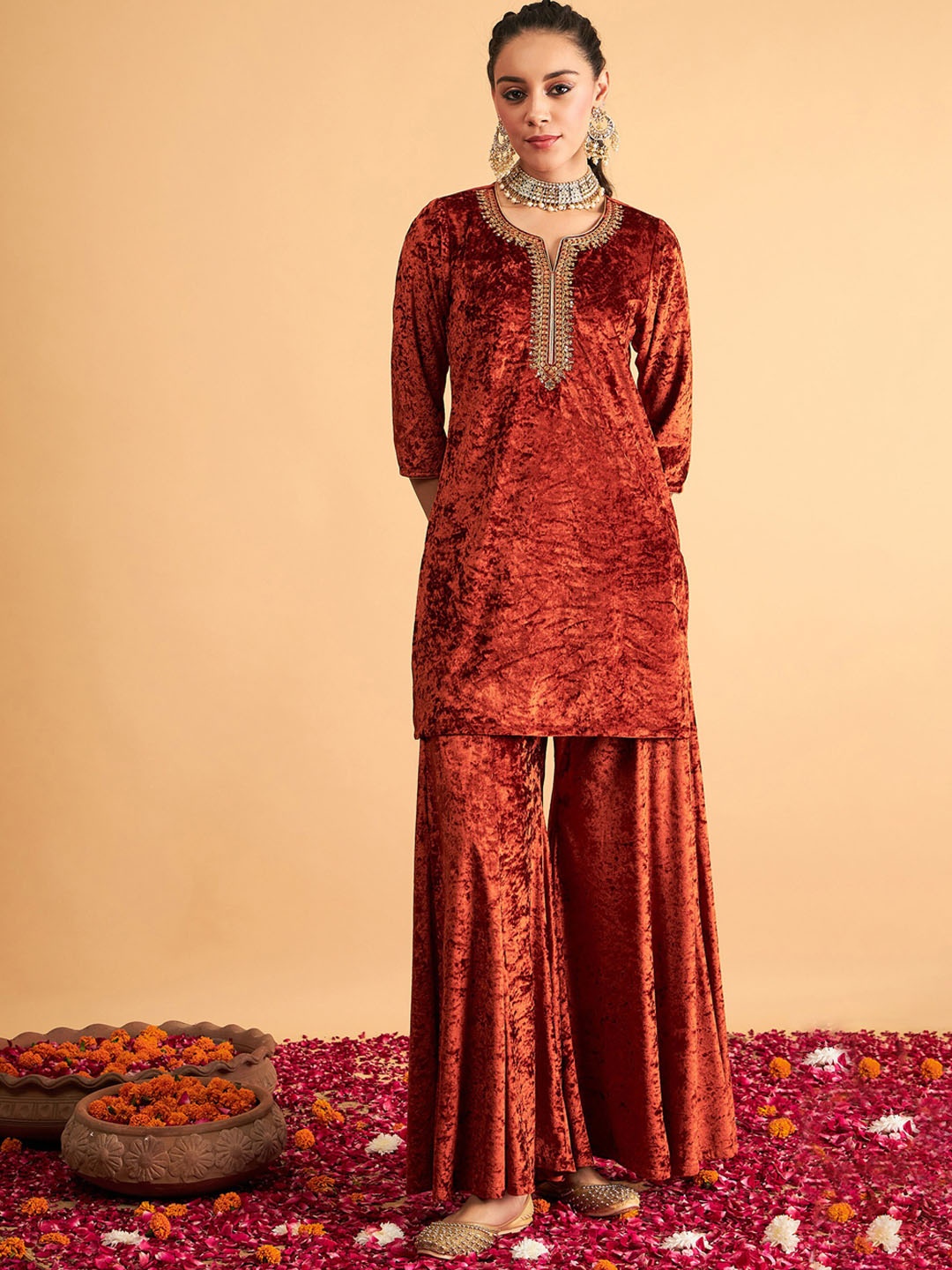 

Shae by SASSAFRAS Floral Embroidered Neck Sequinned Detail Velvet A-Line Kurta, Rust