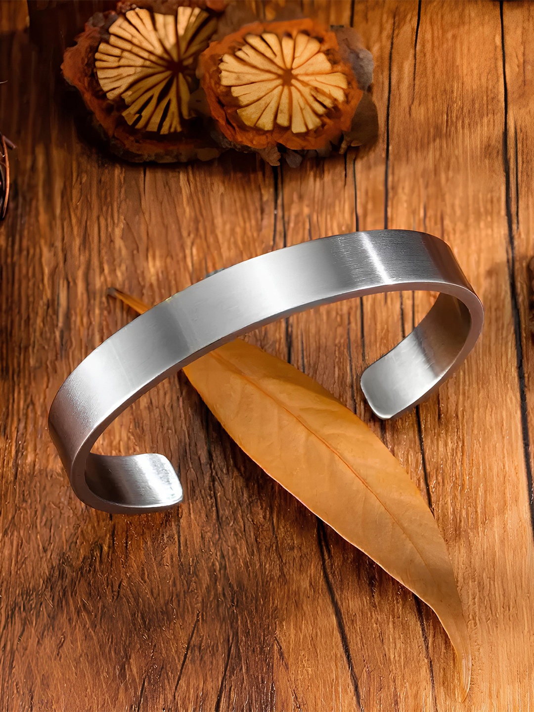 

KARISHMA KREATIONS Unisex Stainless Steel Silver-Plated Cuff Bracelet
