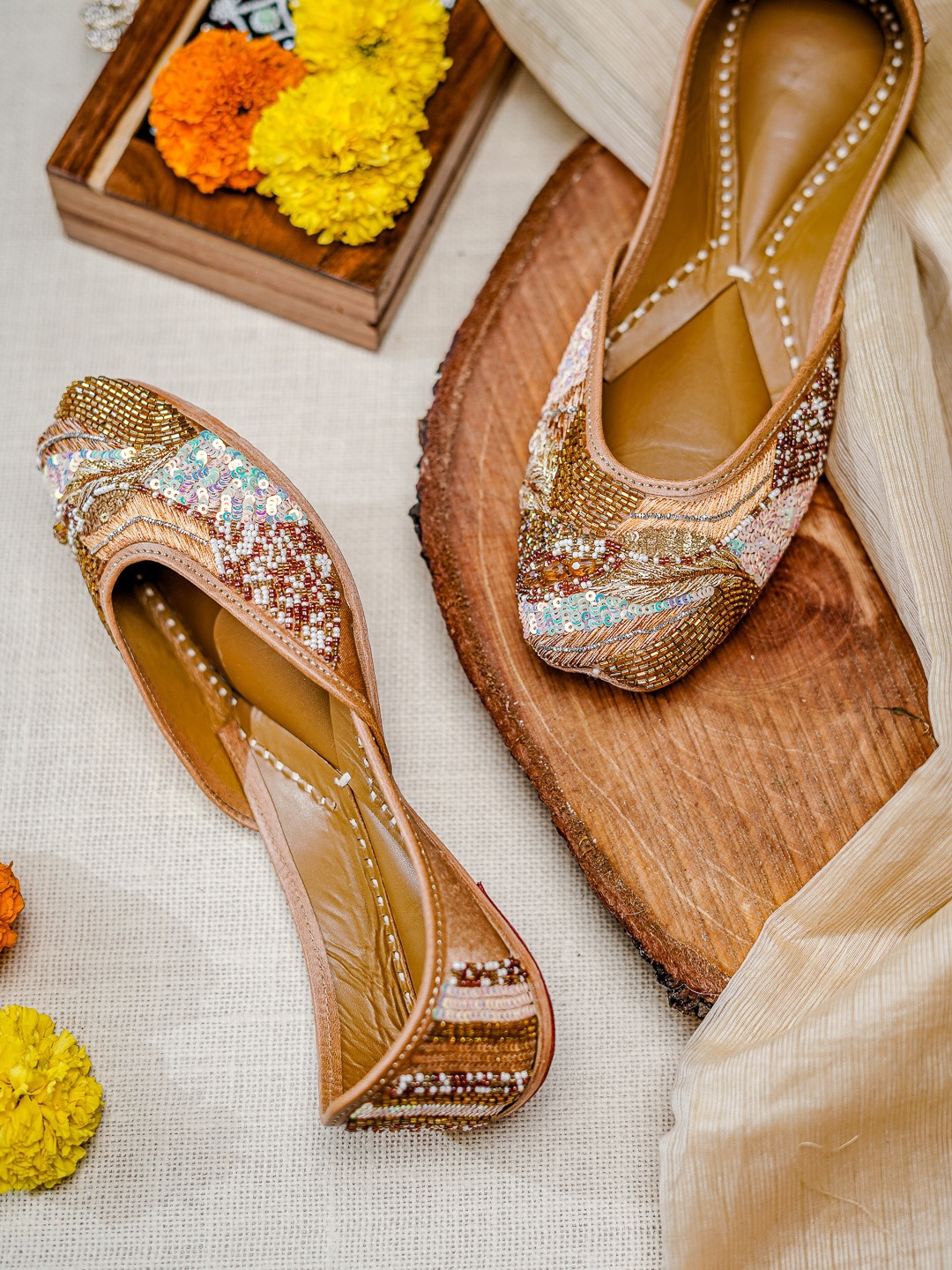 

NR By Nidhi Rathi Embellished Ethnic Mojaris, Gold