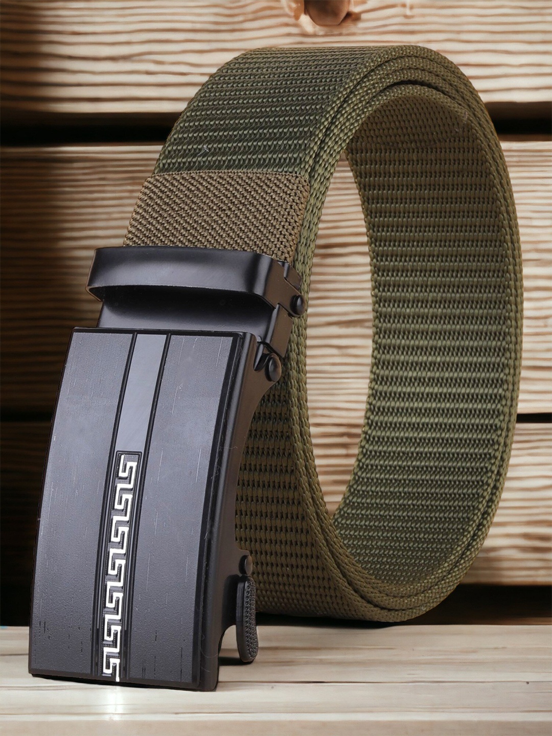 

Roadster Men Textured Casual Belt, Green