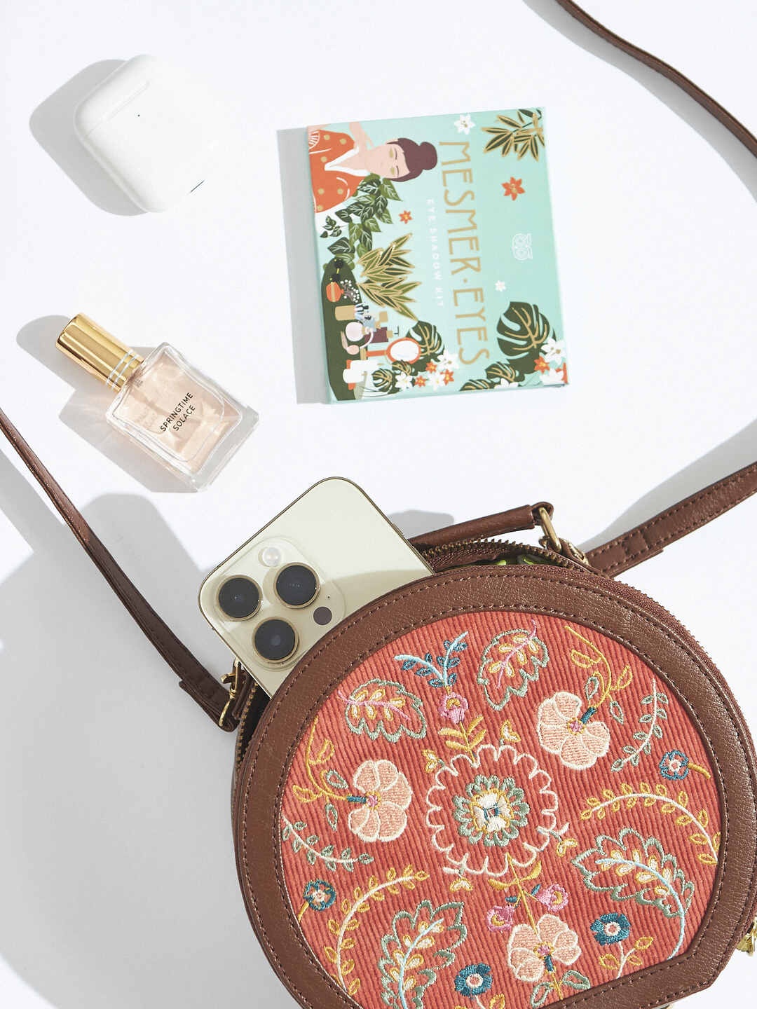 

Chumbak Floral Printed Handheld Bag, Red
