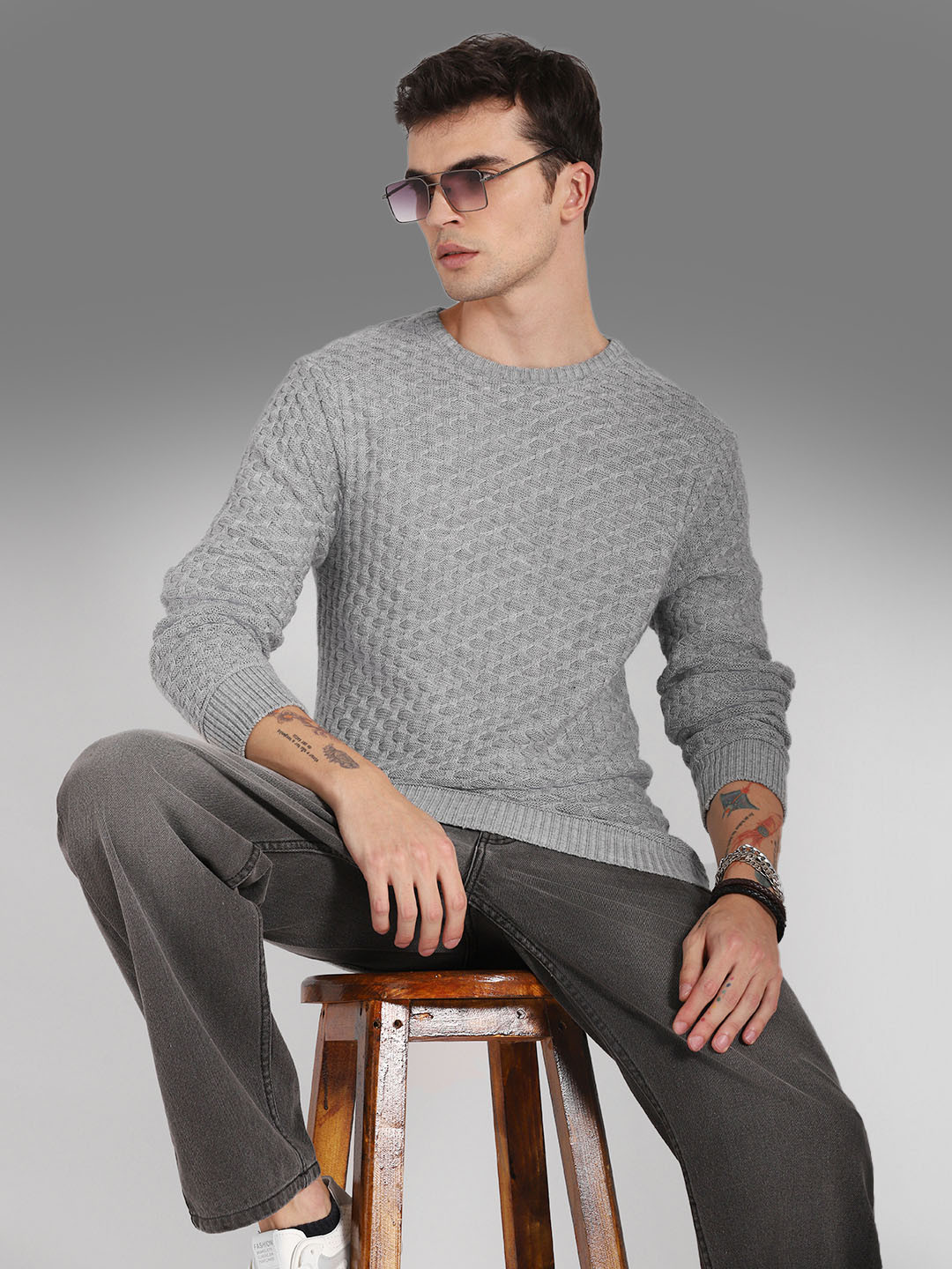 

High Star Round Neck Acrylic Pullover, Grey