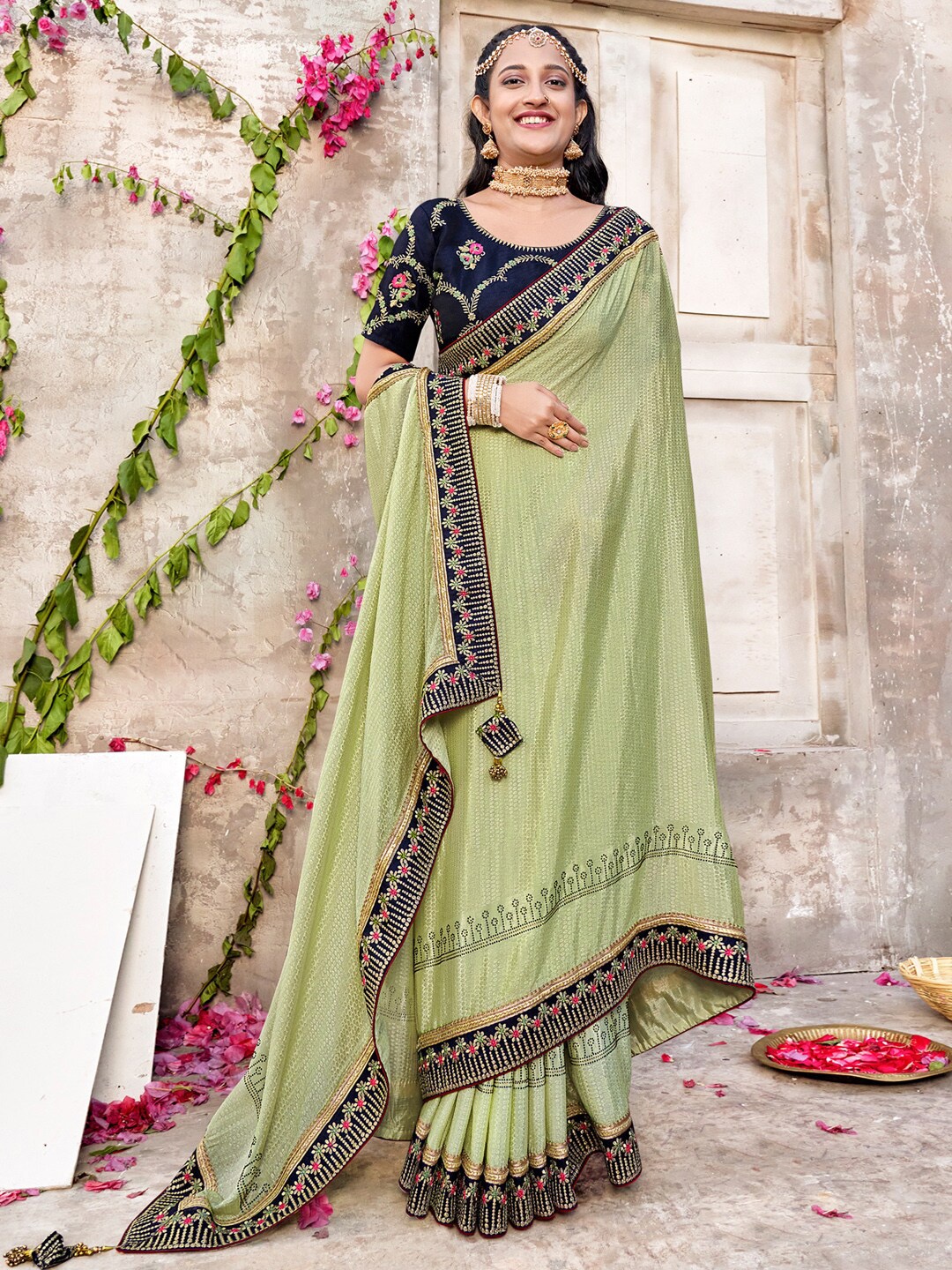 

Saree mall Abstract Woven Design Pure Chiffon Sarees, Green