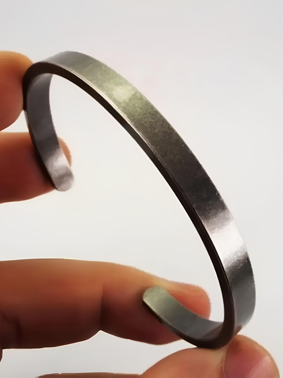 

KARISHMA KREATIONS Unisex Cuff Bracelet, Black