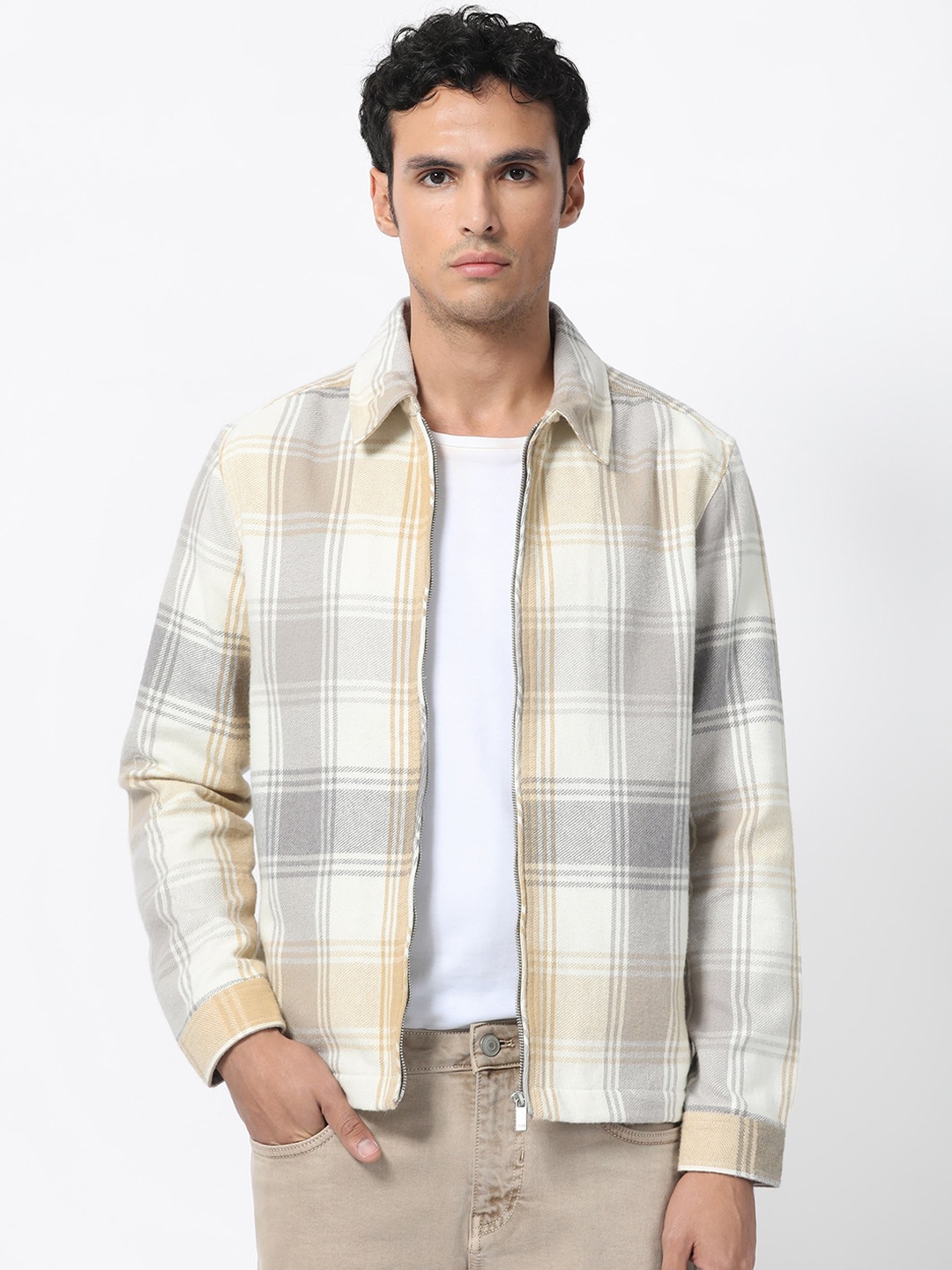 

RARE RABBIT Men Rizo Checked Cotton Tailored Shacket, Brown