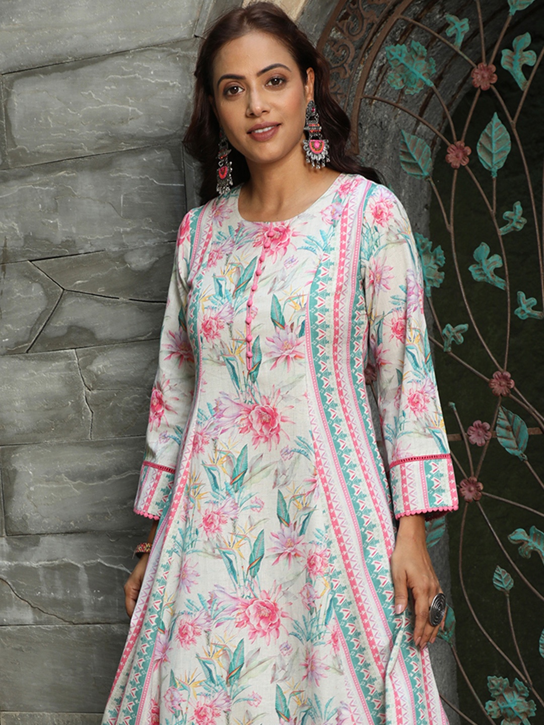 

Jaipur Kurti Floral Printed Pure Cotton Anarkali Kurta With Trousers, Pink