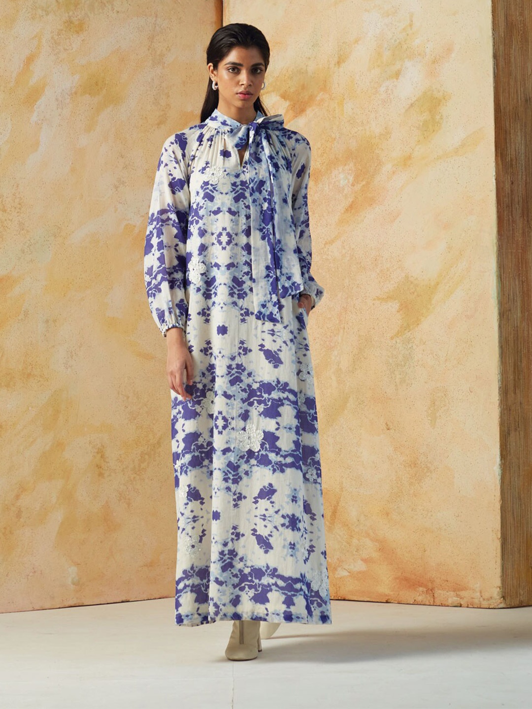 

Kanelle Floral Printed Tie-Up Neck Maxi Dress, Blue