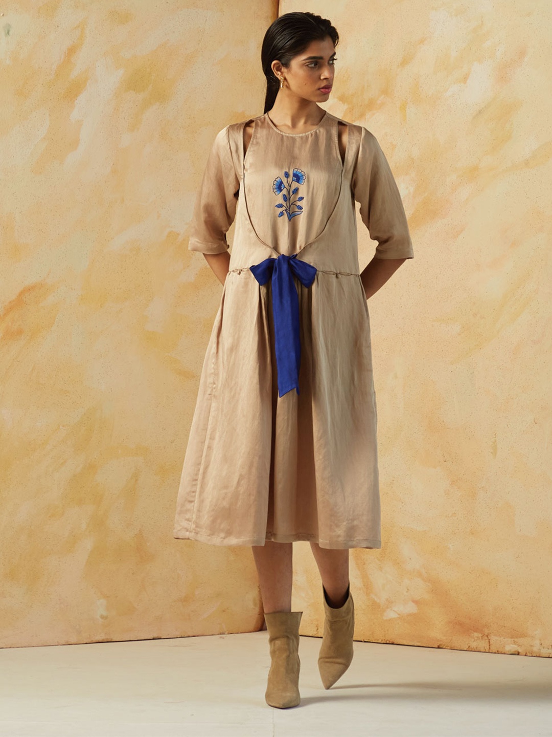 

Kanelle Cut Out Details A-Line Midi Dress, Beige