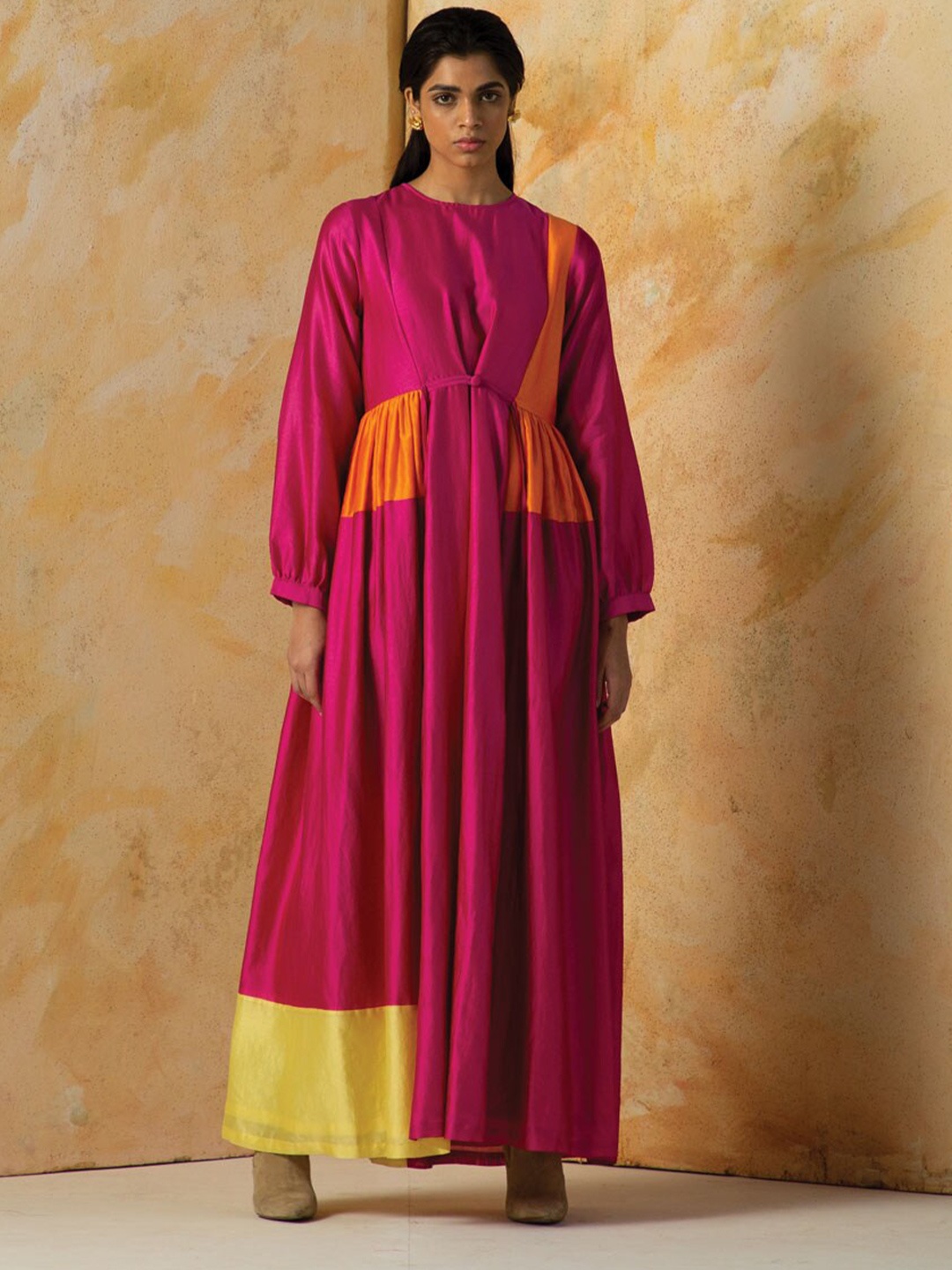 

Kanelle Colourblocked Cuffed Sleeve Maxi Dress, Pink