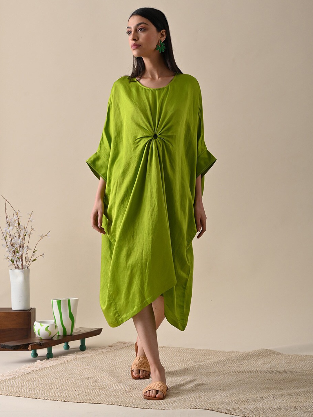 

Kanelle Kimono Sleeve Linen Satin Kaftan Midi Dress, Green