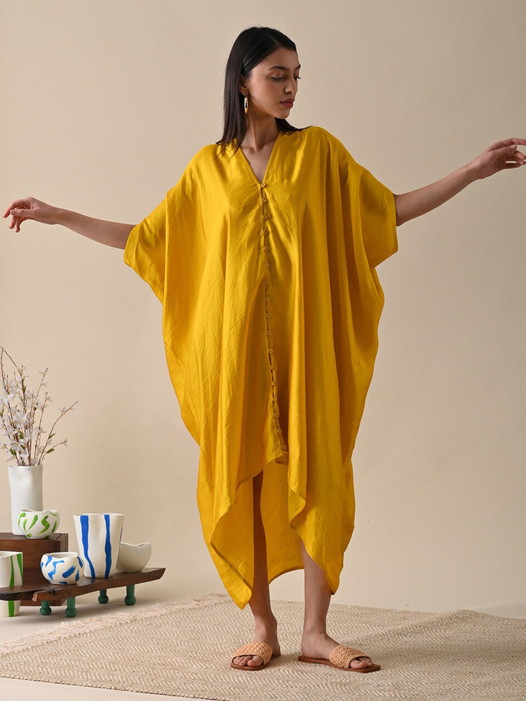

Kanelle Kimono Sleeves Satin Shrug, Yellow