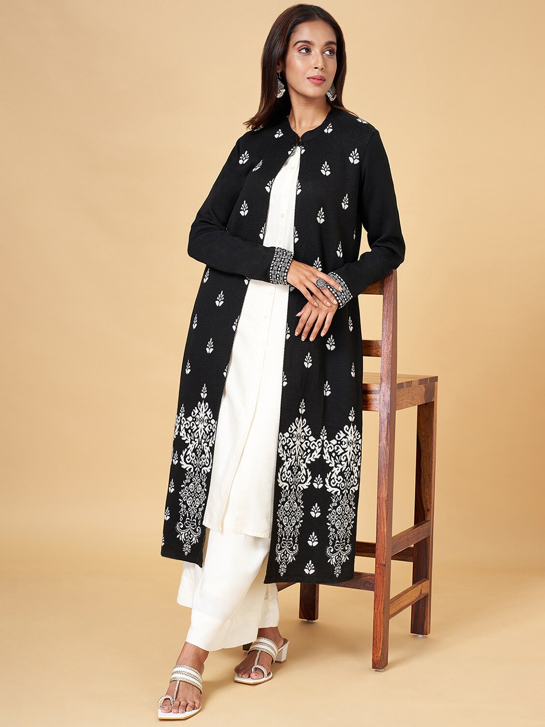 

YU by Pantaloons Ethnic Motifs Printed Longline Front-Open, Black