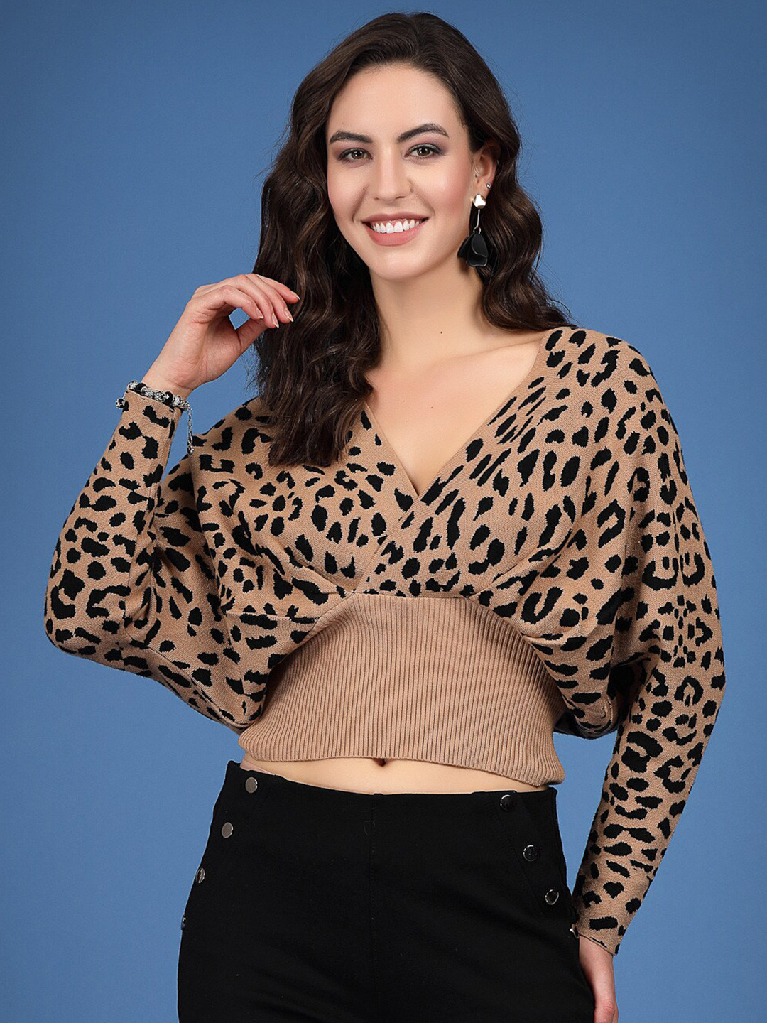 

Mafadeny Animal Printed V-Neck Crop Pullover, Brown