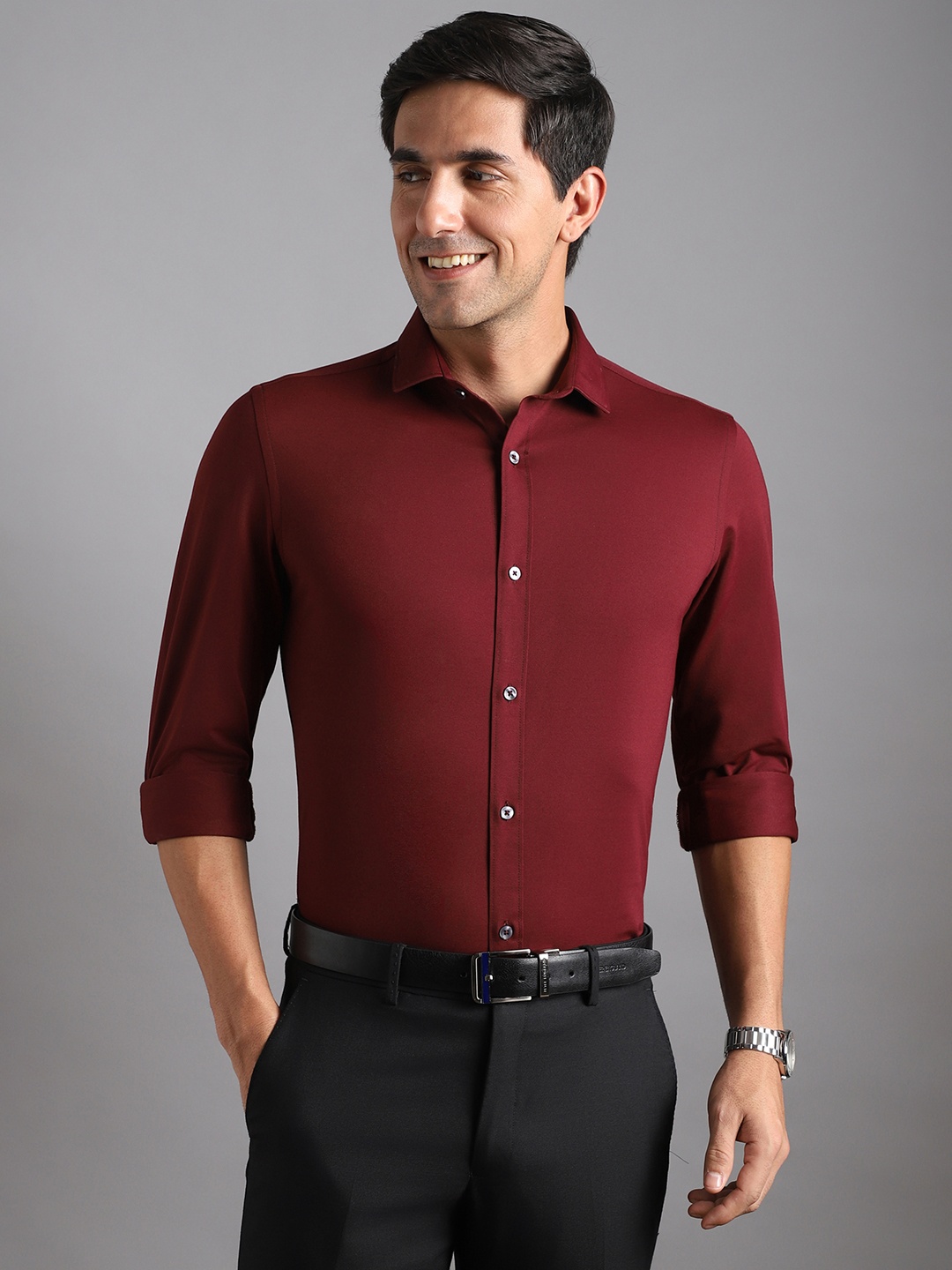

Bergamo Slim Fit Spread Collar Knitted Formal Shirt, Maroon