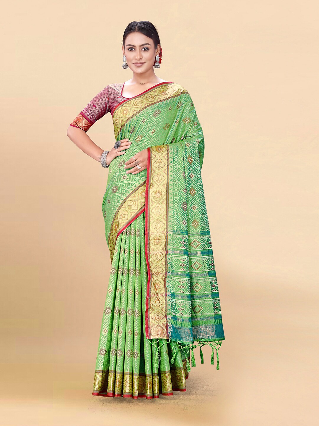 

Pisara Ethnic Motifs Woven Design Zari Silk Cotton Patola Saree, Olive