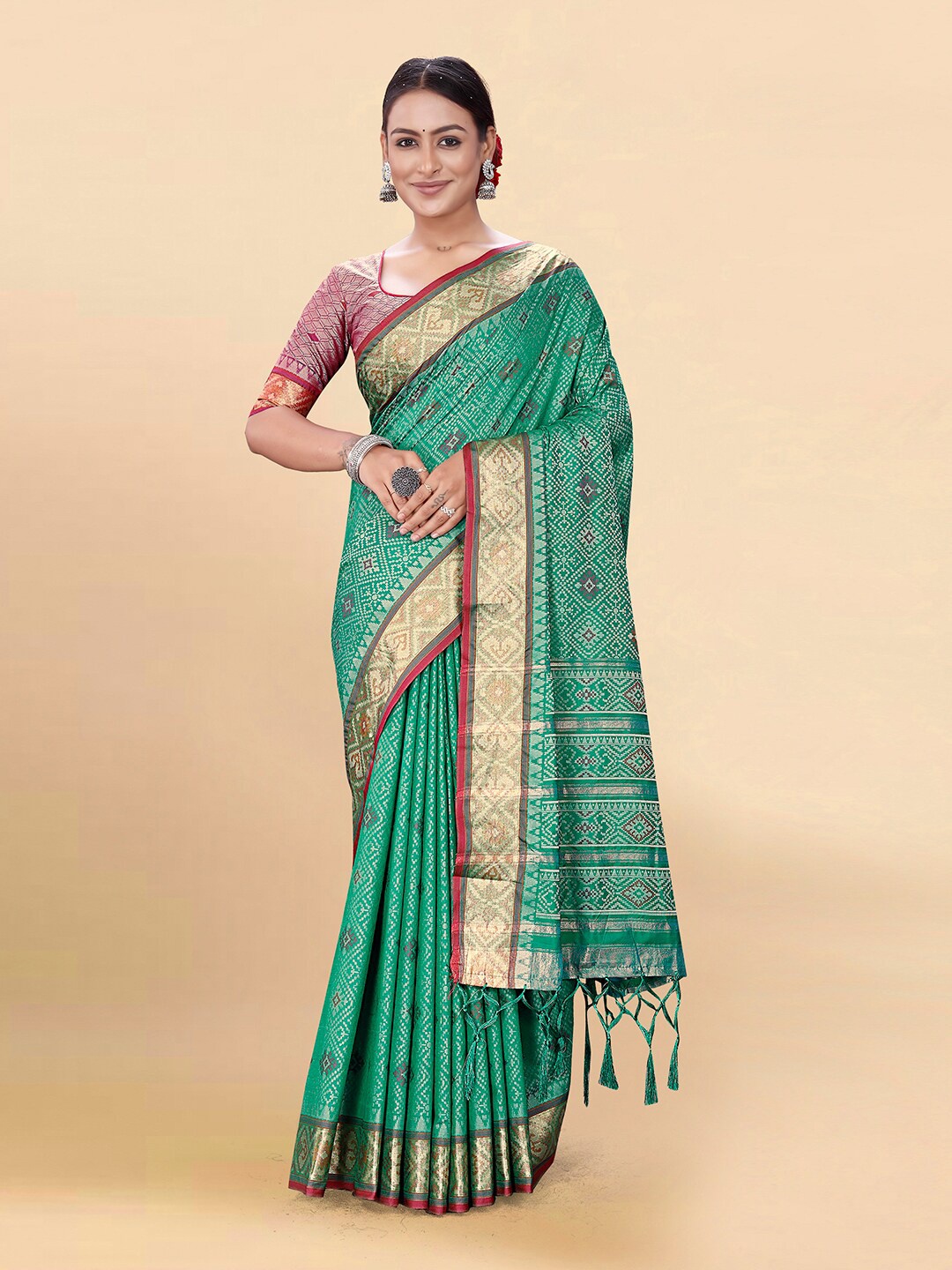 

Pisara Ethnic Motifs Woven Design Zari Silk Cotton Patola Saree, Turquoise blue