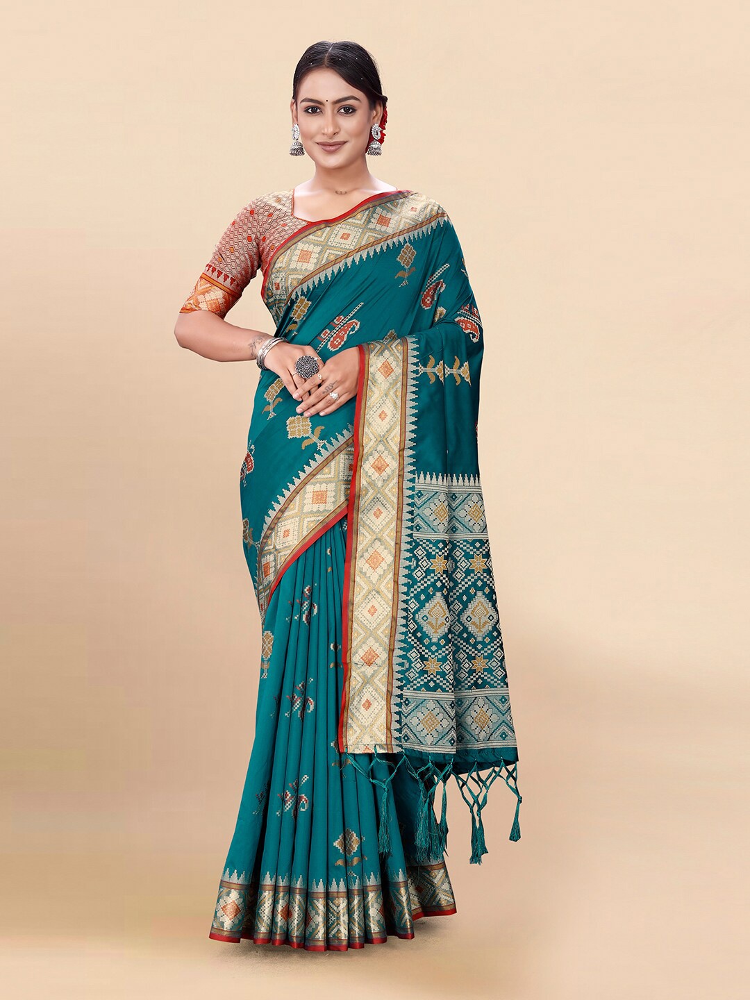 

Pisara Ethnic Motifs Woven Design Zari Silk Cotton Patola Saree, Teal
