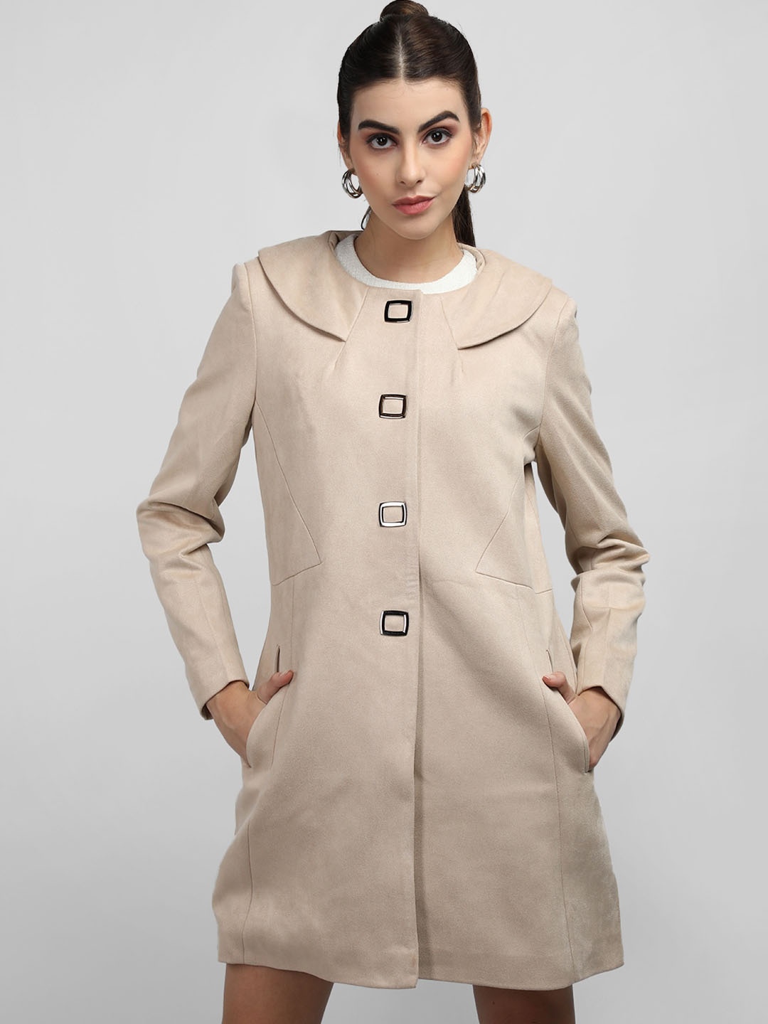 

LEBORK Single Breasted Mandarin Collar Woollen Overcoat, Off white