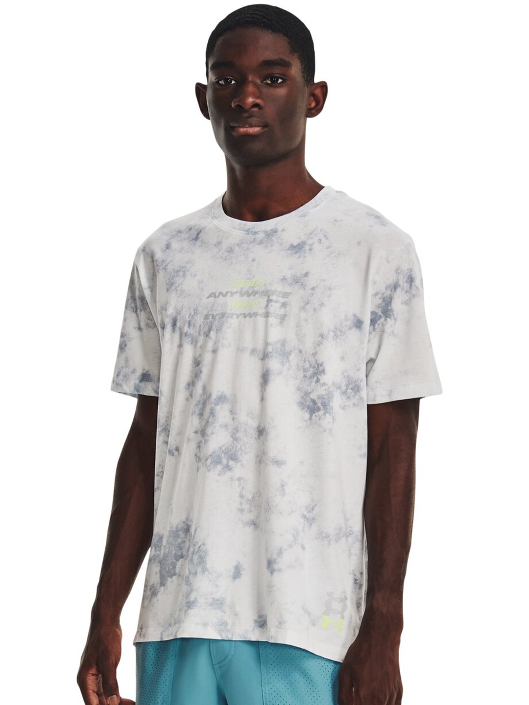 

UNDER ARMOUR RUN ANYWHERE Abstract Printed Slim-Fit T-Shirt, Grey