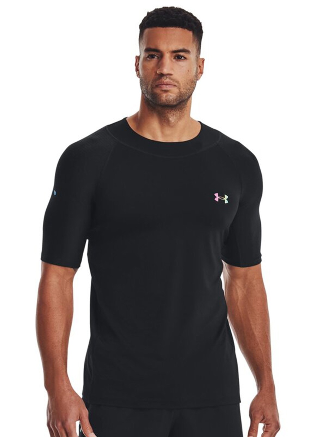 

UNDER ARMOUR SmartForm Rush Short Sleeves Slim-Fit T-Shirt, Black