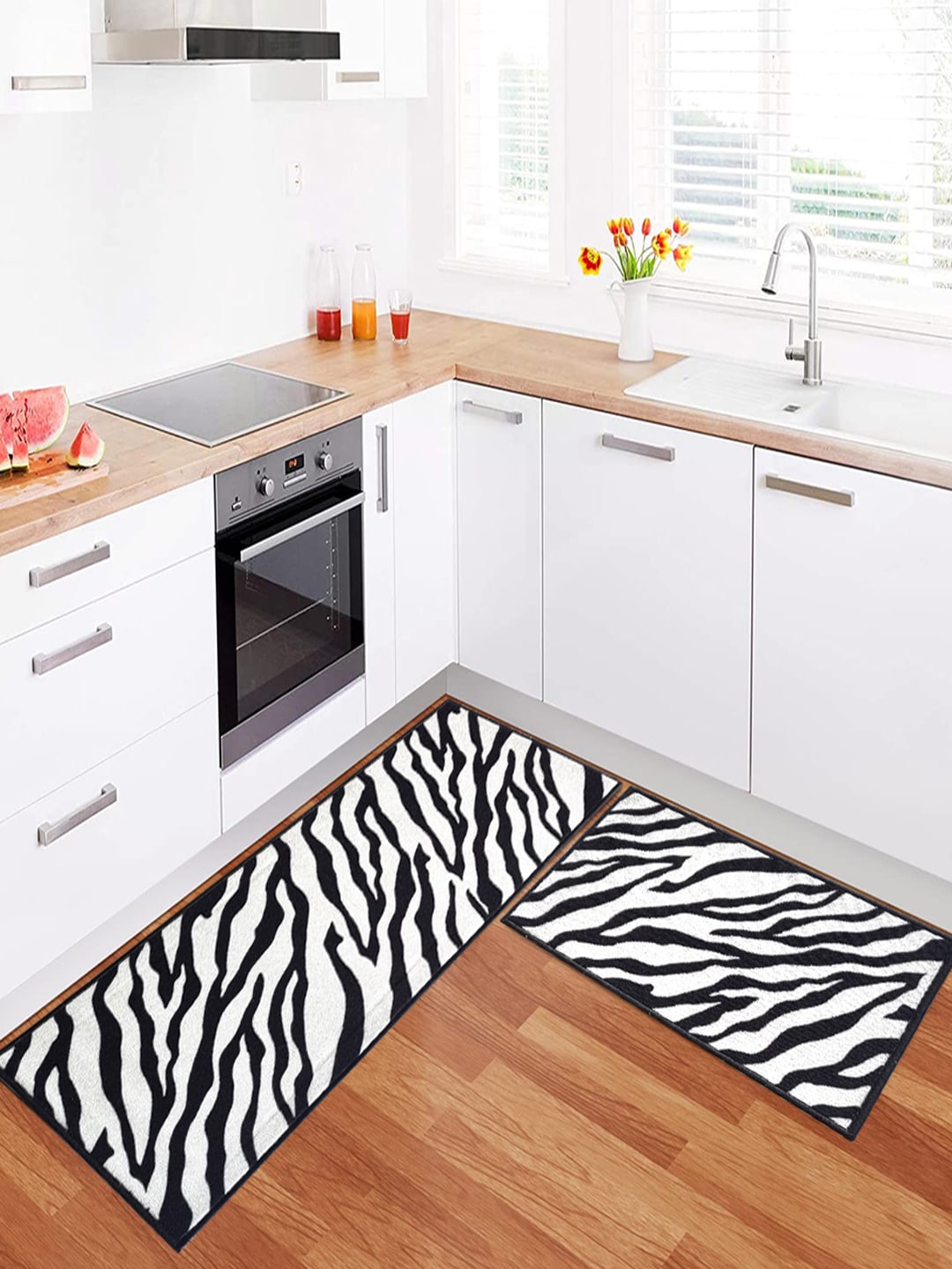 

Matz and More 2 Pcs Black & White Animal Design Anti-Slip Floor Runners