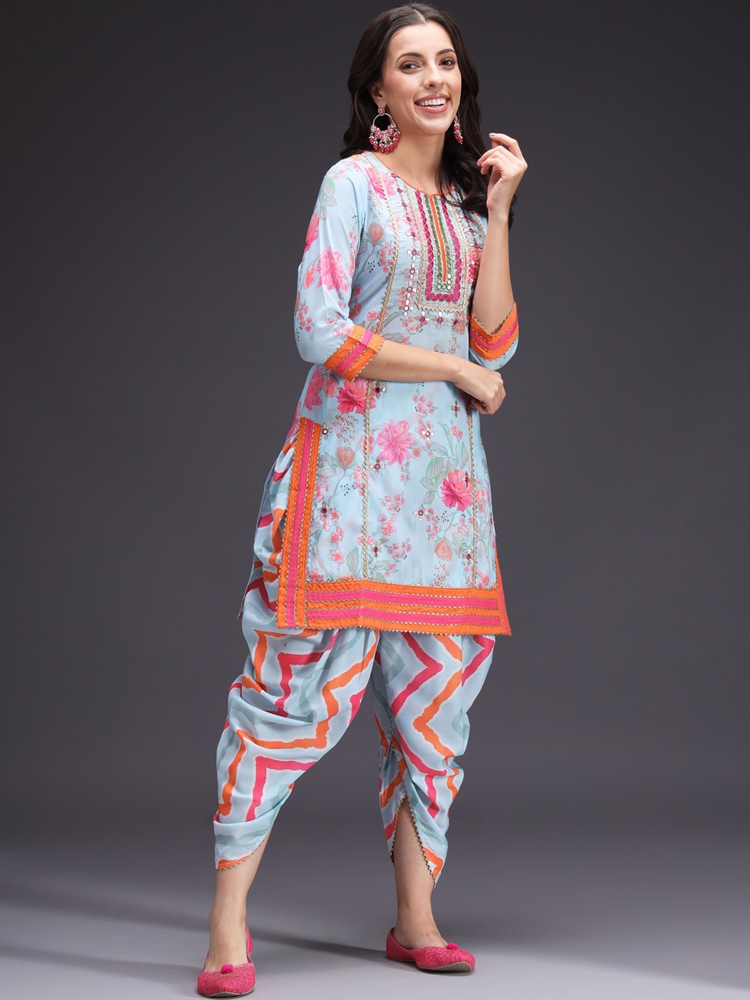 

HEEPOSH Floral Printed Regular Gotta Patti Kurta with Dhoti Pants & Dupatta, Blue
