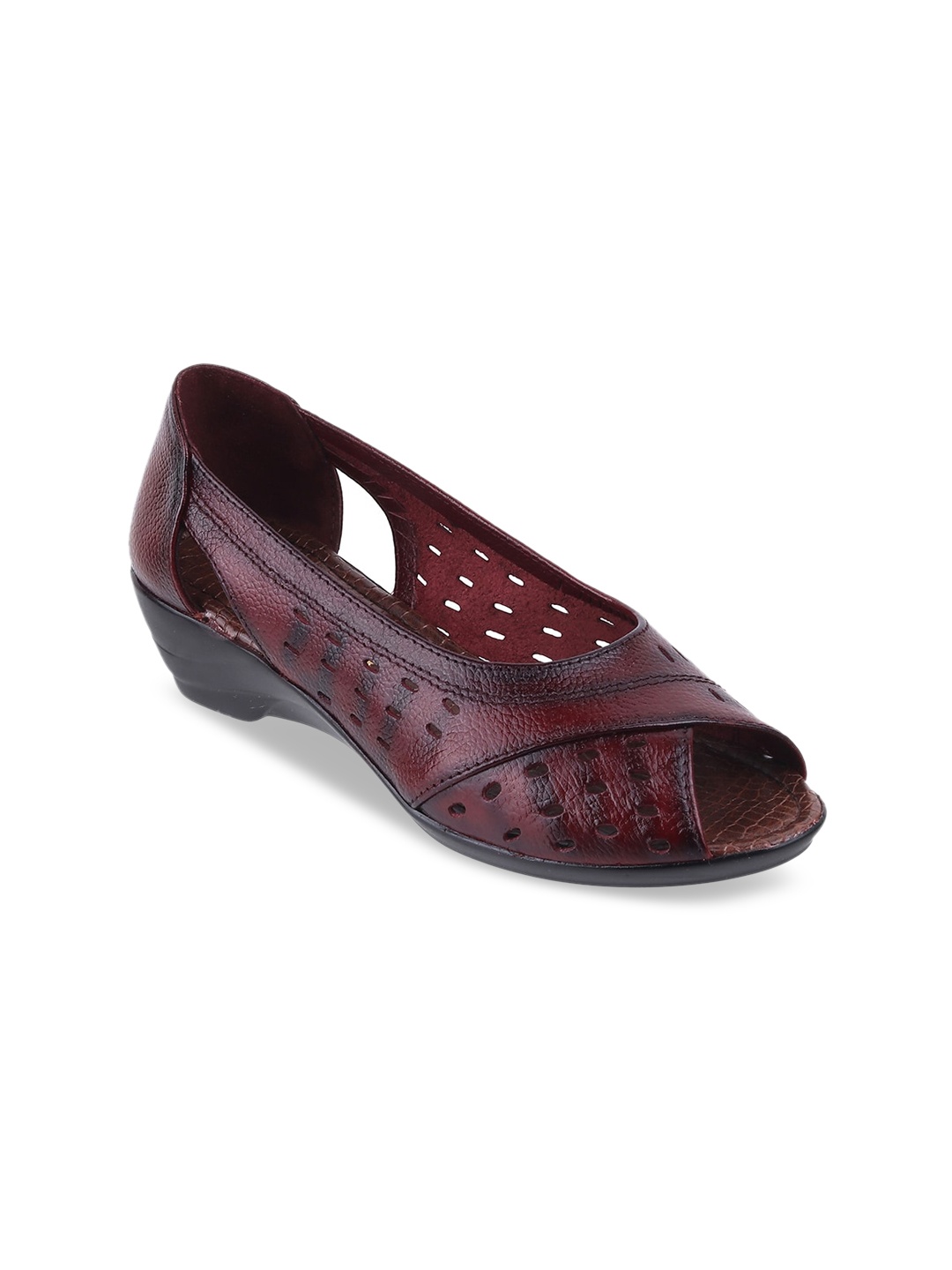 

Catwalk Textured Laser Cut Leather Comfort Heel Pumps, Maroon