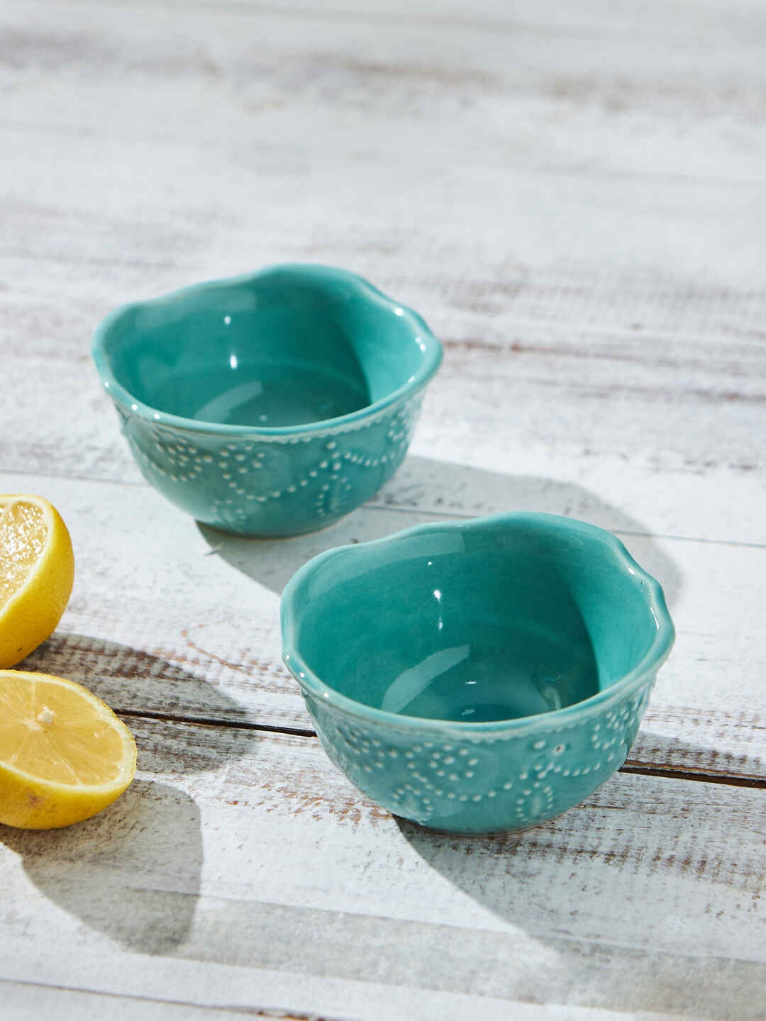 

Chumbak Green 2 Pieces Textured Ceramic Glossy Bowls