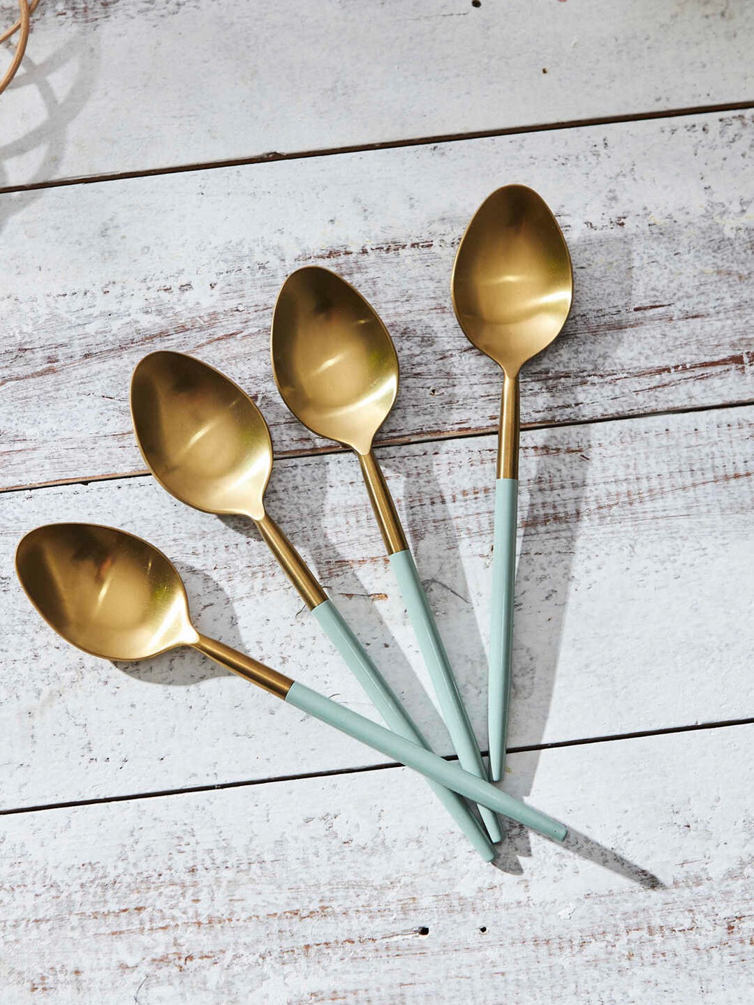 

Chumbak Beige & Teal 4 Pieces Essentials Meals Spoons