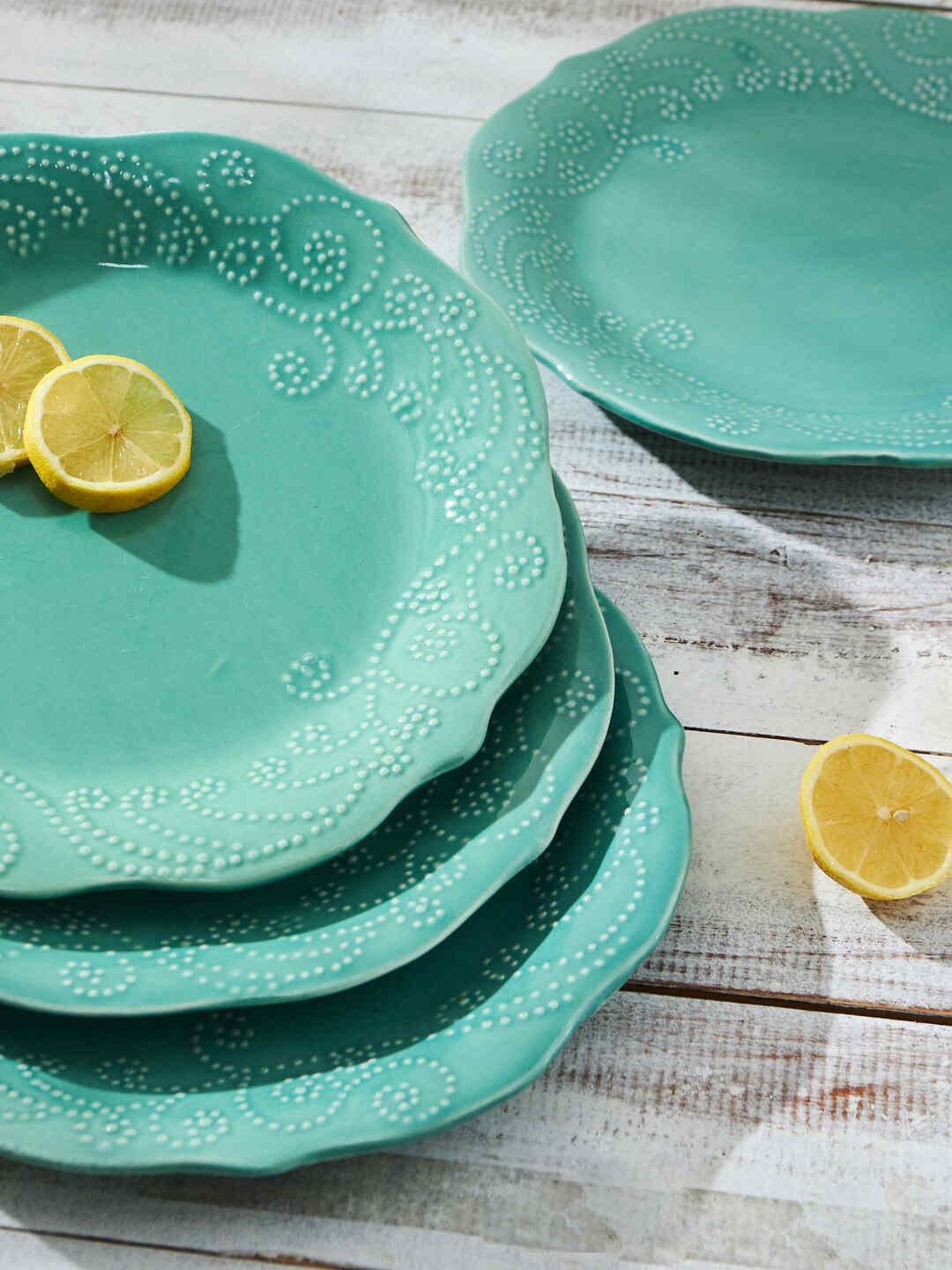 

Chumbak 4 Pieces Green Textured Ceramic Glossy Plates