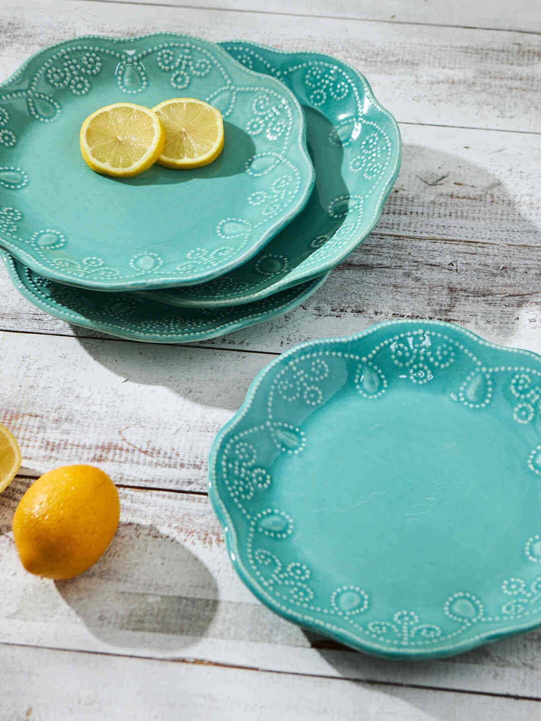 

Chumbak Green 4 Pieces Textured Ceramic Glossy Plates