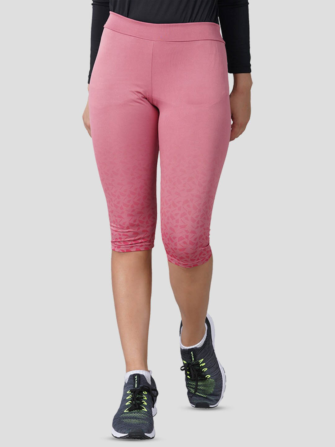 

NIVIA Women Printed Slim-Fit Capris, Pink