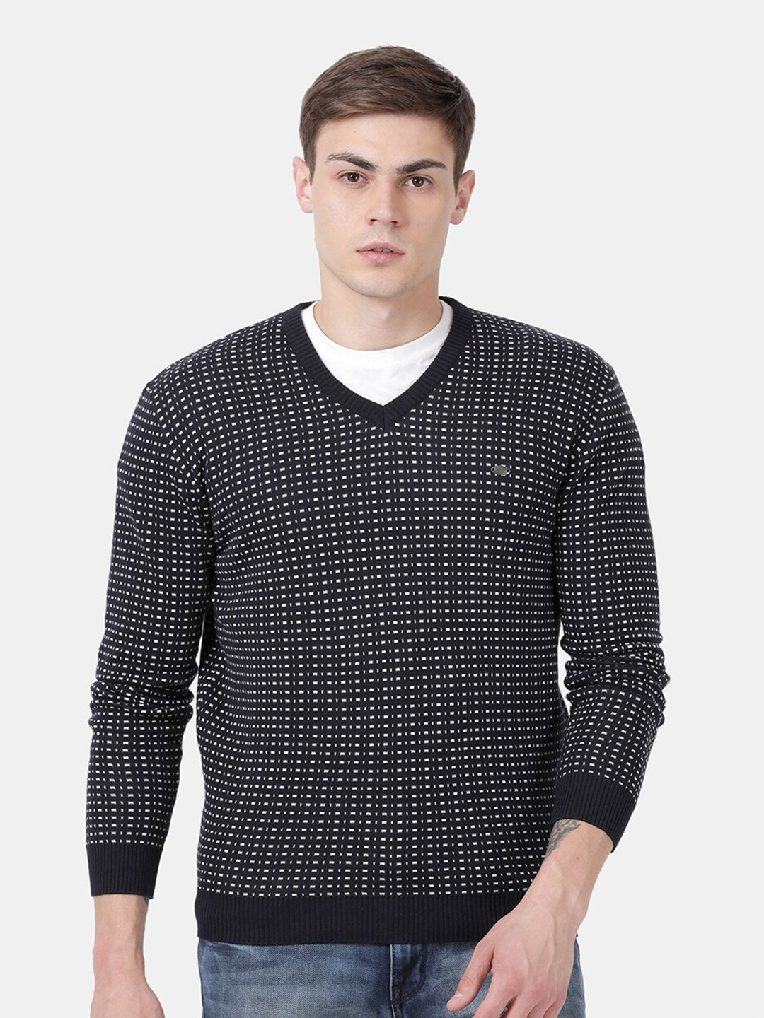 

t-base Geometric Printed V-Neck Cotton Pullover Sweater, Navy blue