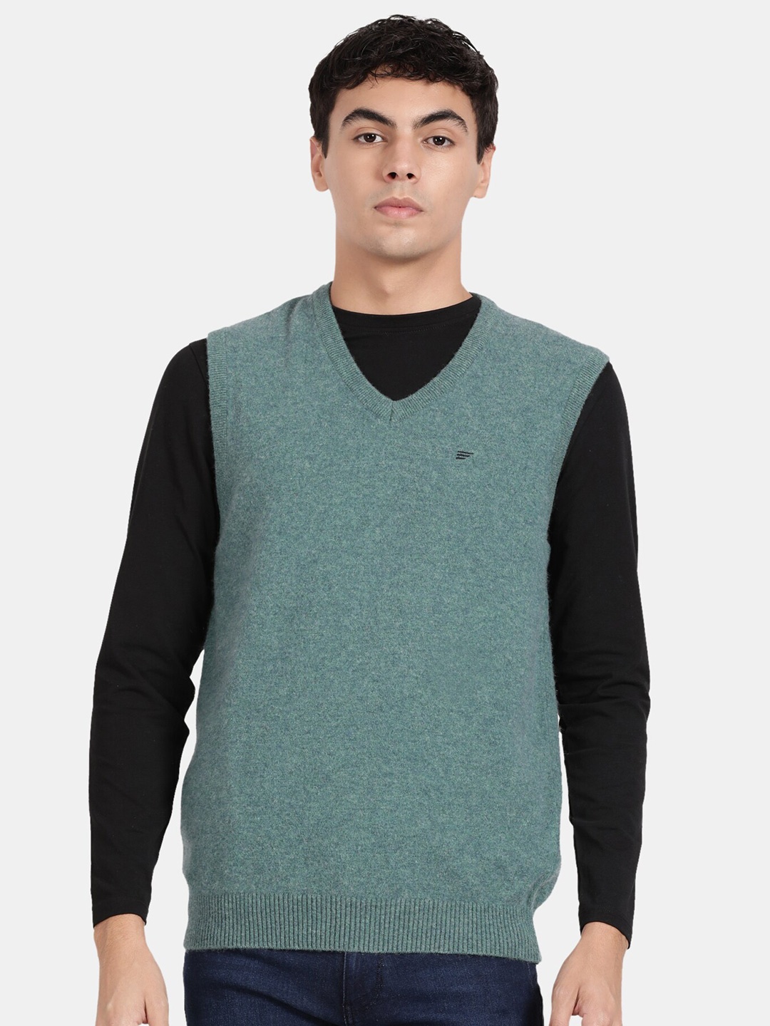 

t-base V-Neck Woollen Sweater Vest, Green