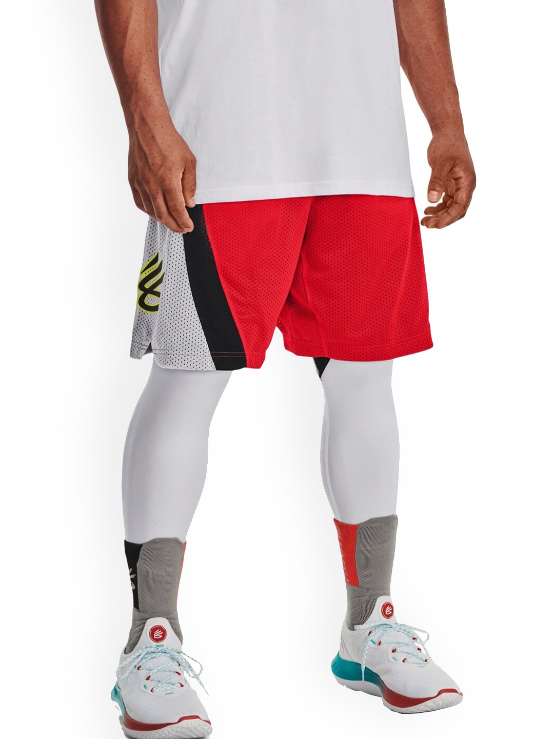 

UNDER ARMOUR Curry Splash Men Mid-Rise Sports Shorts, Red