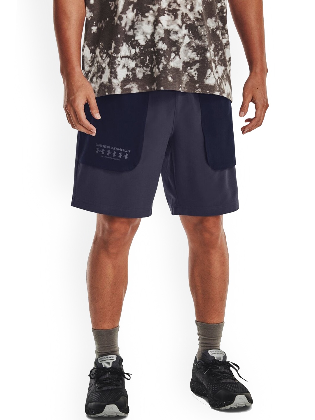 

UNDER ARMOUR Men Run Trail Mid-Rise Sports Shorts, Grey
