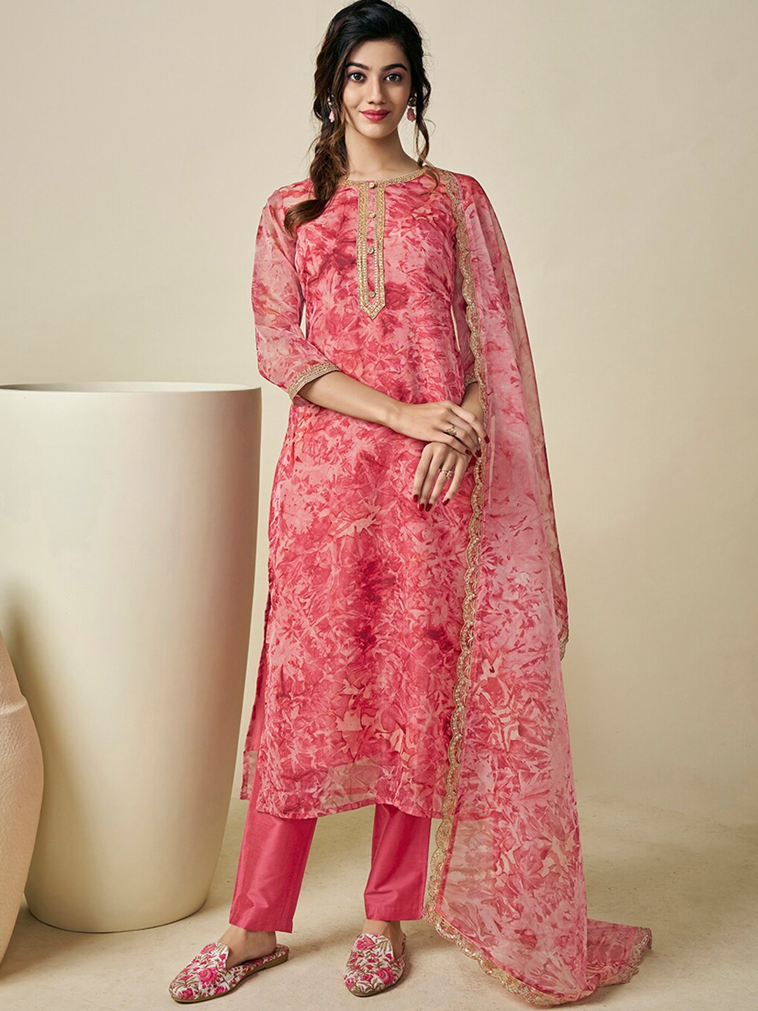 

Inddus Floral Printed Regular Sequinned Kurta with Trousers & Dupatta, Red