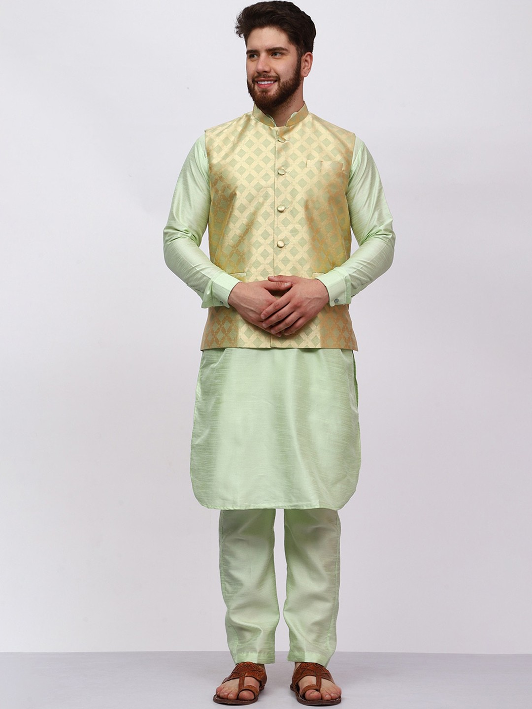 

MAG Mandarin Collar Regular Dupion Silk Straight Kurta & Trousers With Nehru jacket, Green