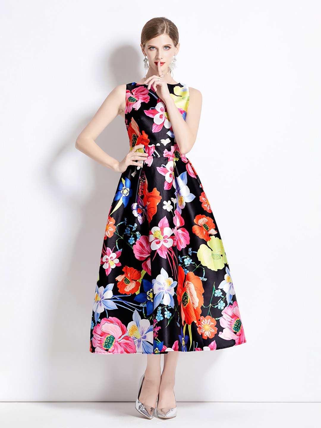 

JC Collection Floral Printed Boat Neck Pleated Fit & Flare Midi Dress, Black