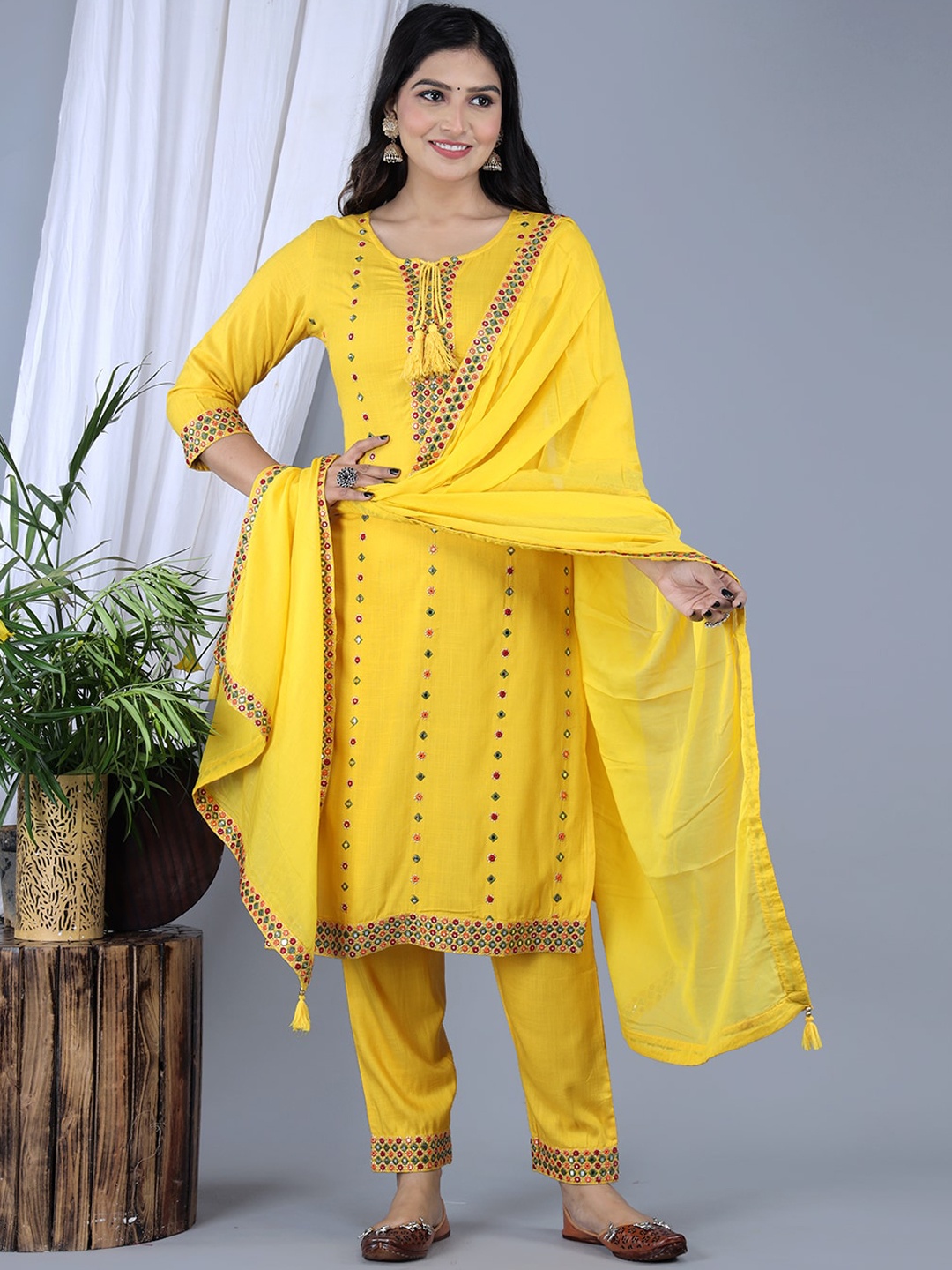 

IkDaiya Geometric Embroidered Regular Mirror Work Kurta with Trousers & With Dupatta, Yellow